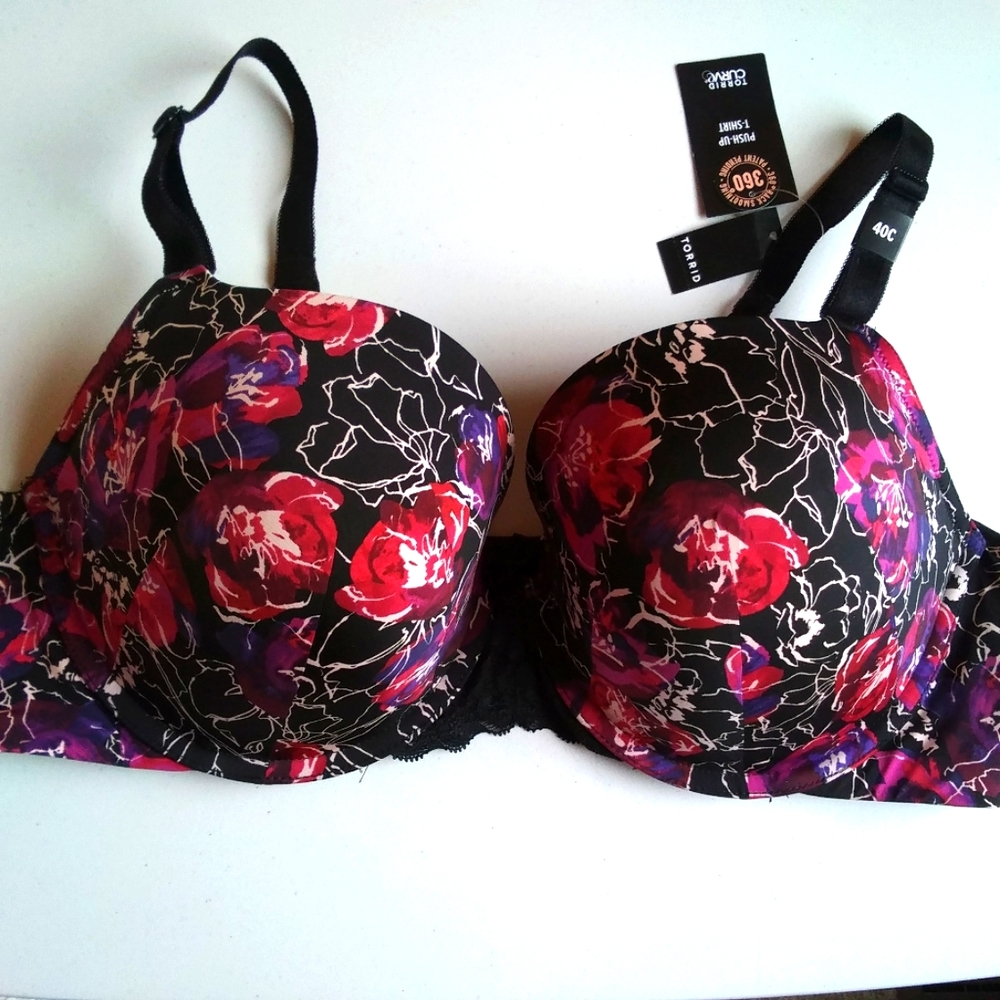 NWT TORRID Back Smoothing Push-Up T-Shirt Bra (Size 40C)
